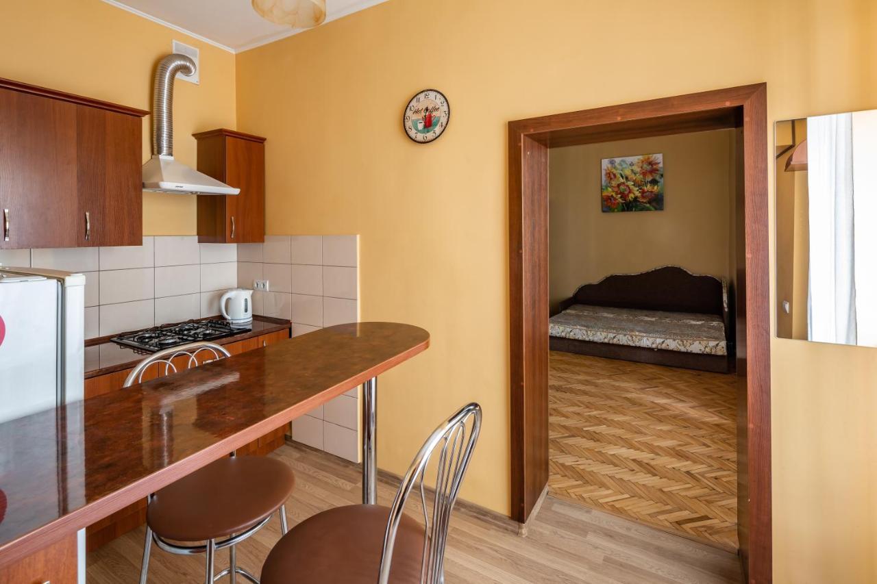 Apartment On Yana Zhizhky Lviv Kültér fotó
