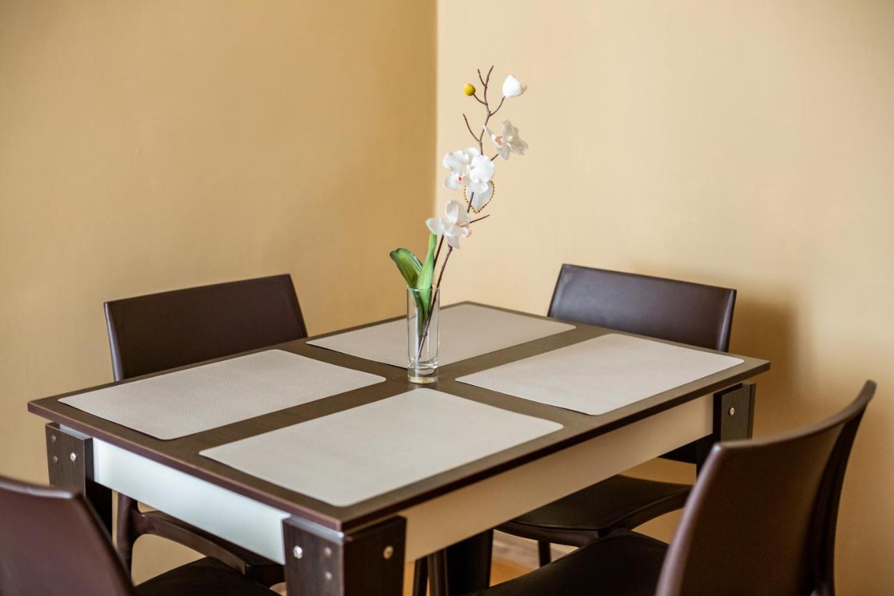 Apartment On Yana Zhizhky Lviv Kültér fotó