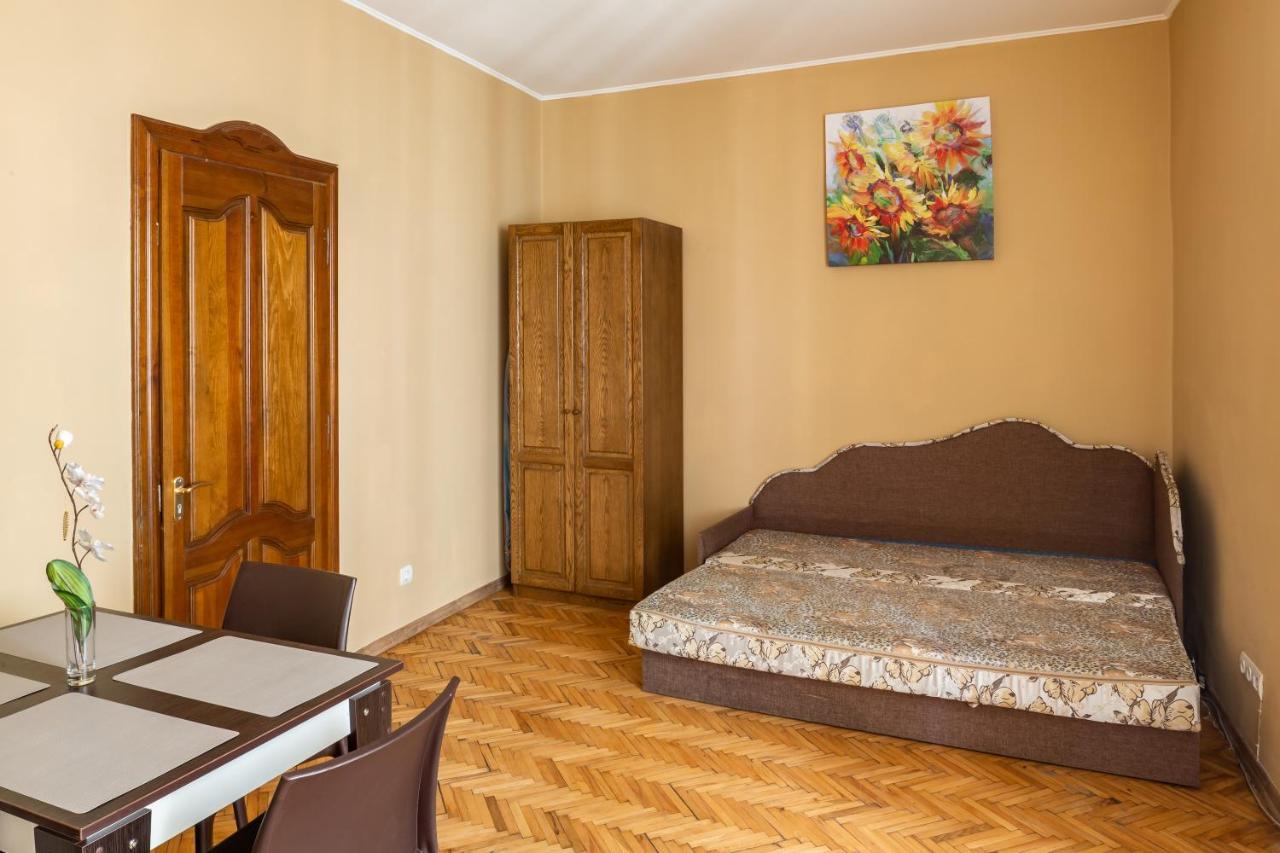 Apartment On Yana Zhizhky Lviv Kültér fotó