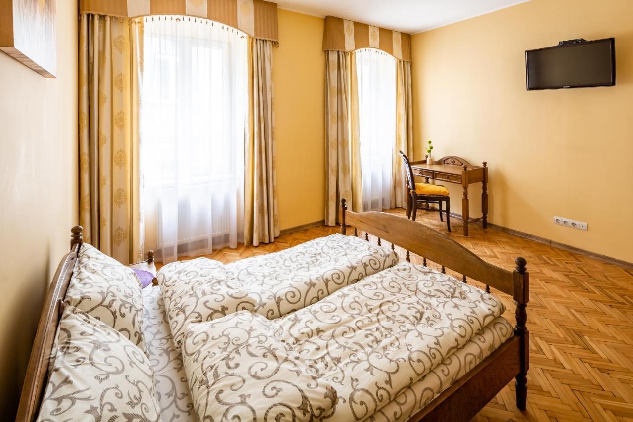Apartment On Yana Zhizhky Lviv Kültér fotó