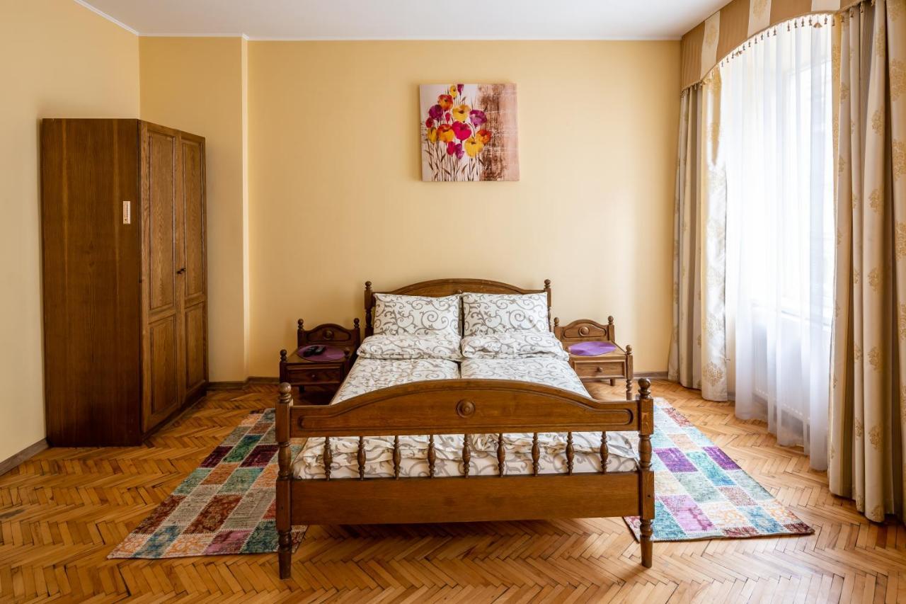 Apartment On Yana Zhizhky Lviv Kültér fotó