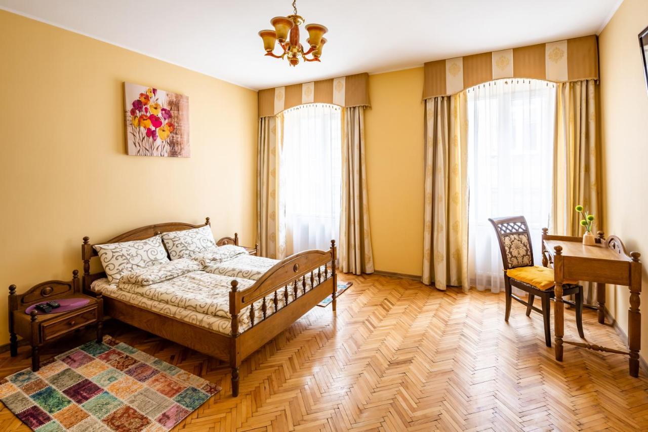 Apartment On Yana Zhizhky Lviv Kültér fotó