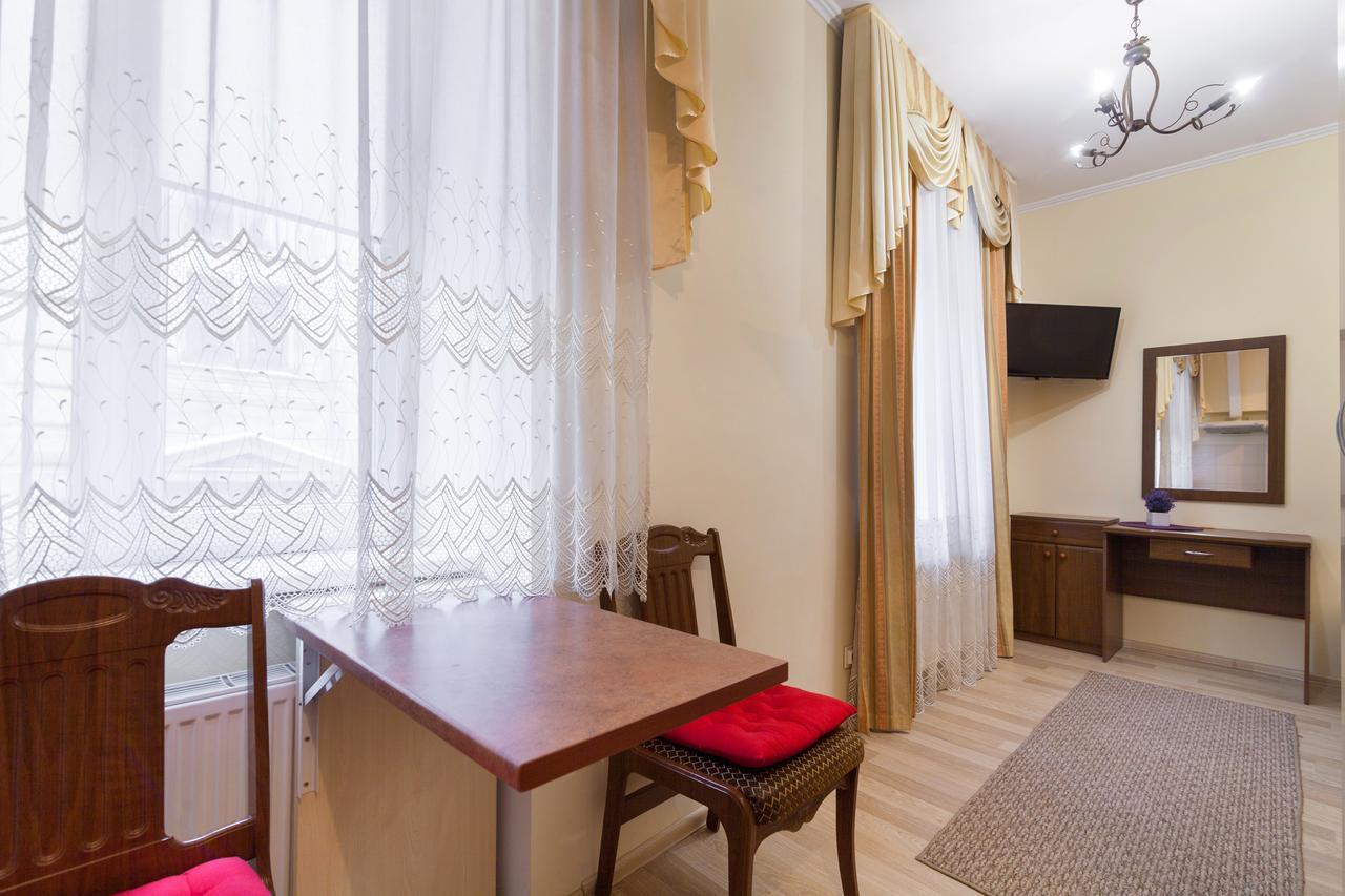 Apartment On Yana Zhizhky Lviv Kültér fotó