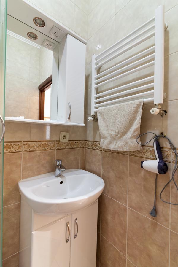 Apartment On Yana Zhizhky Lviv Kültér fotó